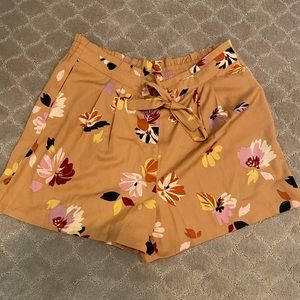 DR2 floral shorts